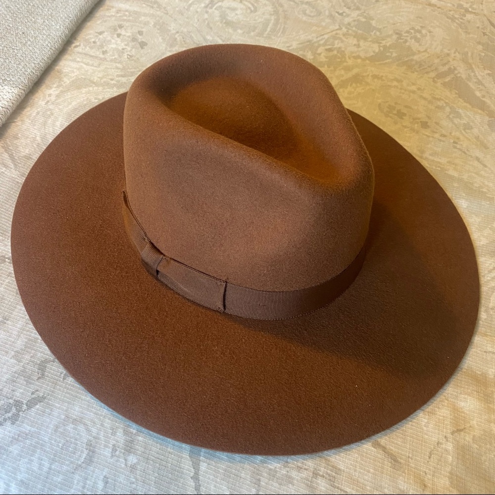 NEW 100% wool hat 🤠